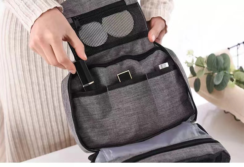 Stay Stylish and Organized with the Foldable Hanging Cosmetic Bag  QD-SN250007